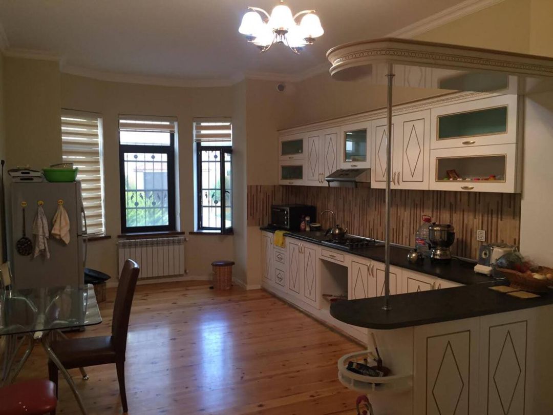 Satılır 6 otaqlı həyət evi/bağ evi 350 m² — Ev, villa, Bakı (5)