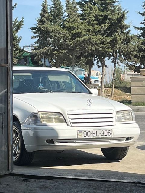 Mercedes C 180, 1.8 L, 1996 il, 351 285 km — Bakı