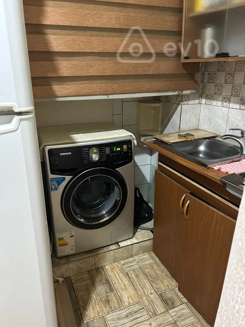 1 otaqlı həyət evi, 30 m², 28 May — kirayə — Bakı