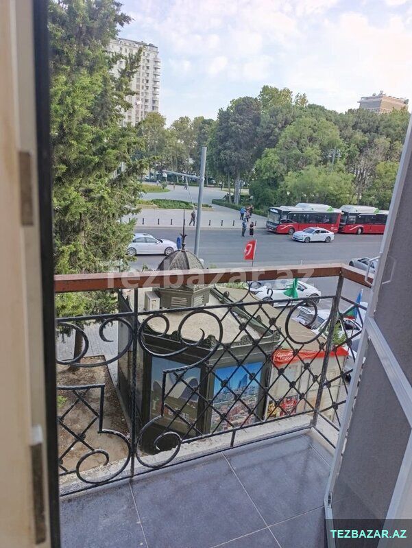 28 May m/st — Mənzil, Bakı (8)