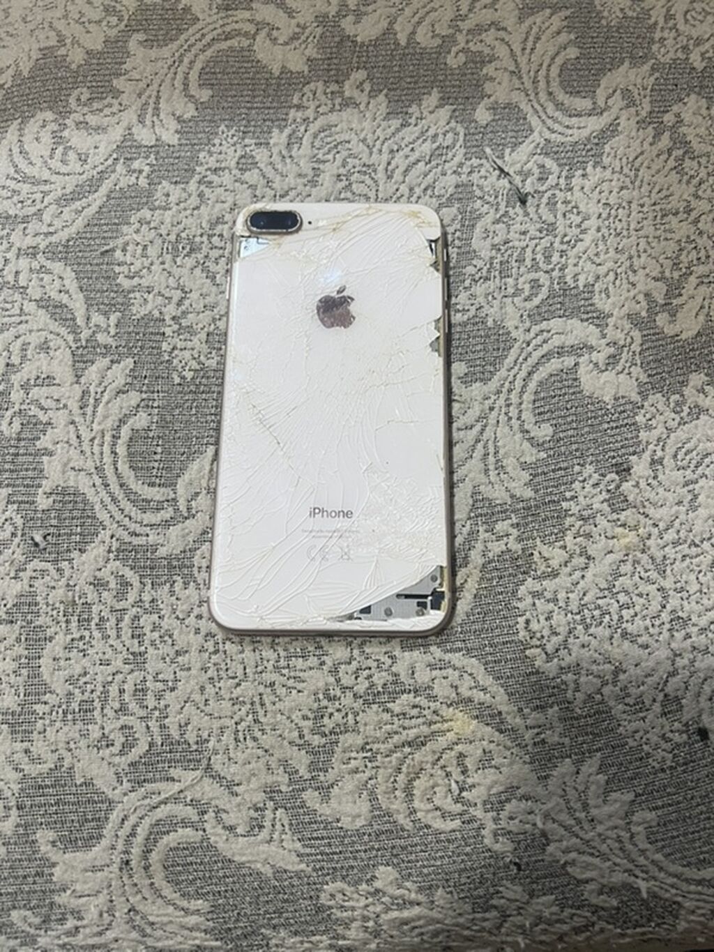 Ağ, Qırıq — Apple iPhone, Mehdiabad (2)