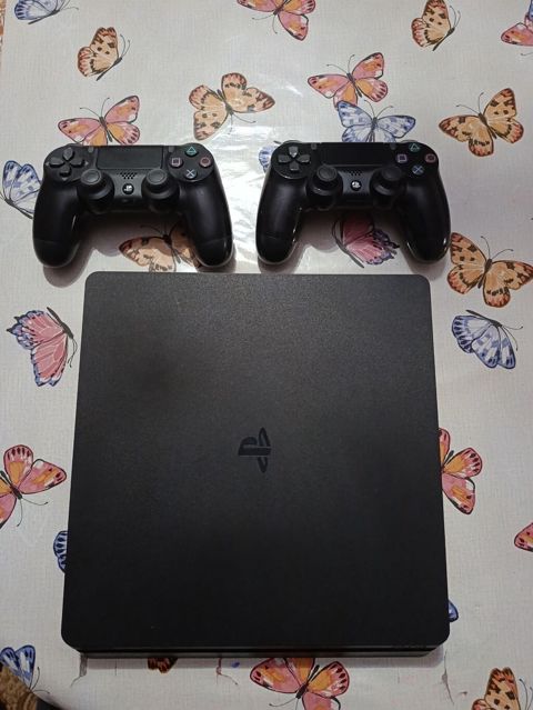 Satılır qiymətlə bağlı razılaşmaq olar PlayStation 4 Slim (1 — Gəncə