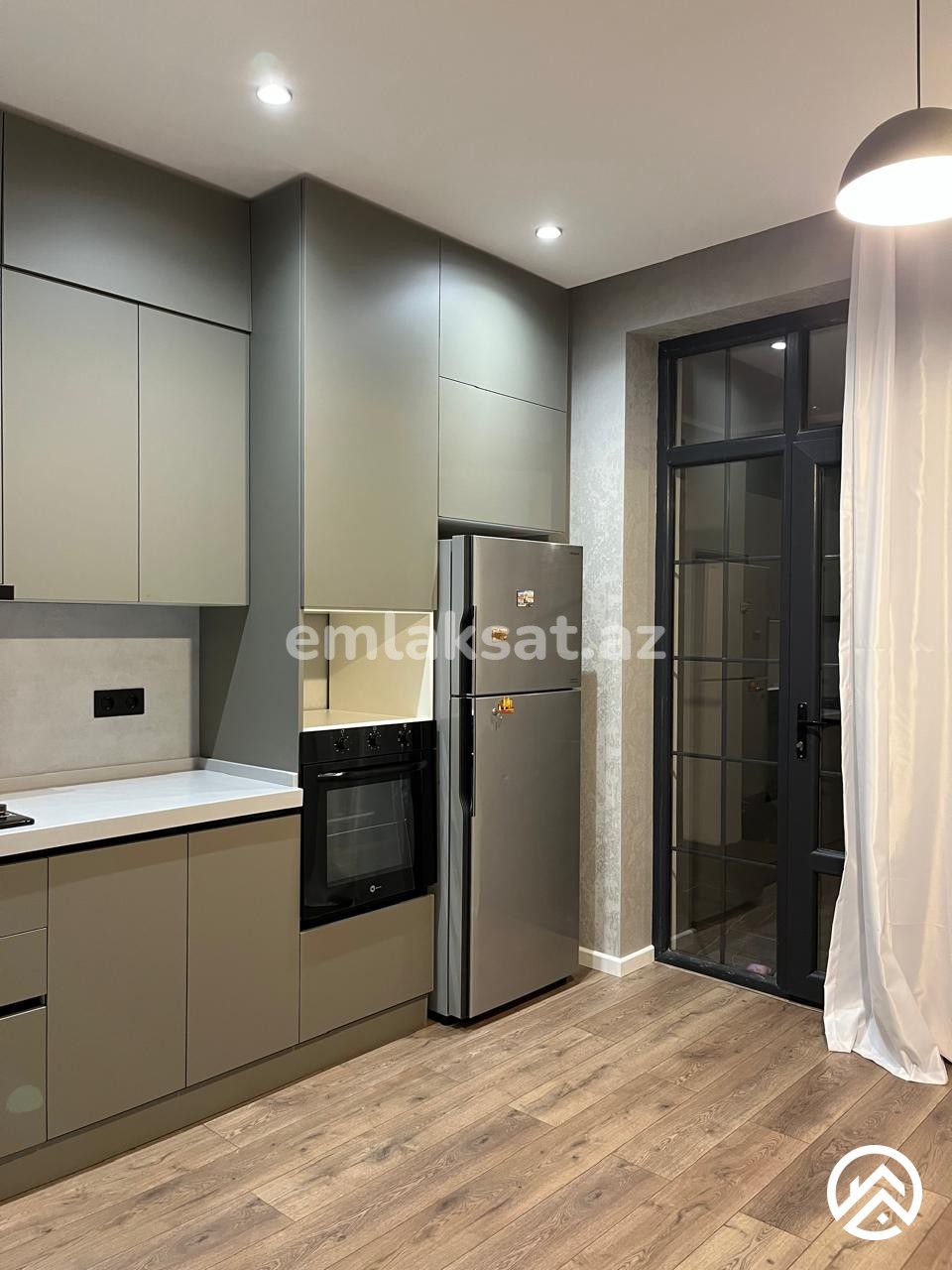 Satılır 7 otaq həyət evi / bağ evi 250 m², Badamdar — Ev, villa, Bakı (6)