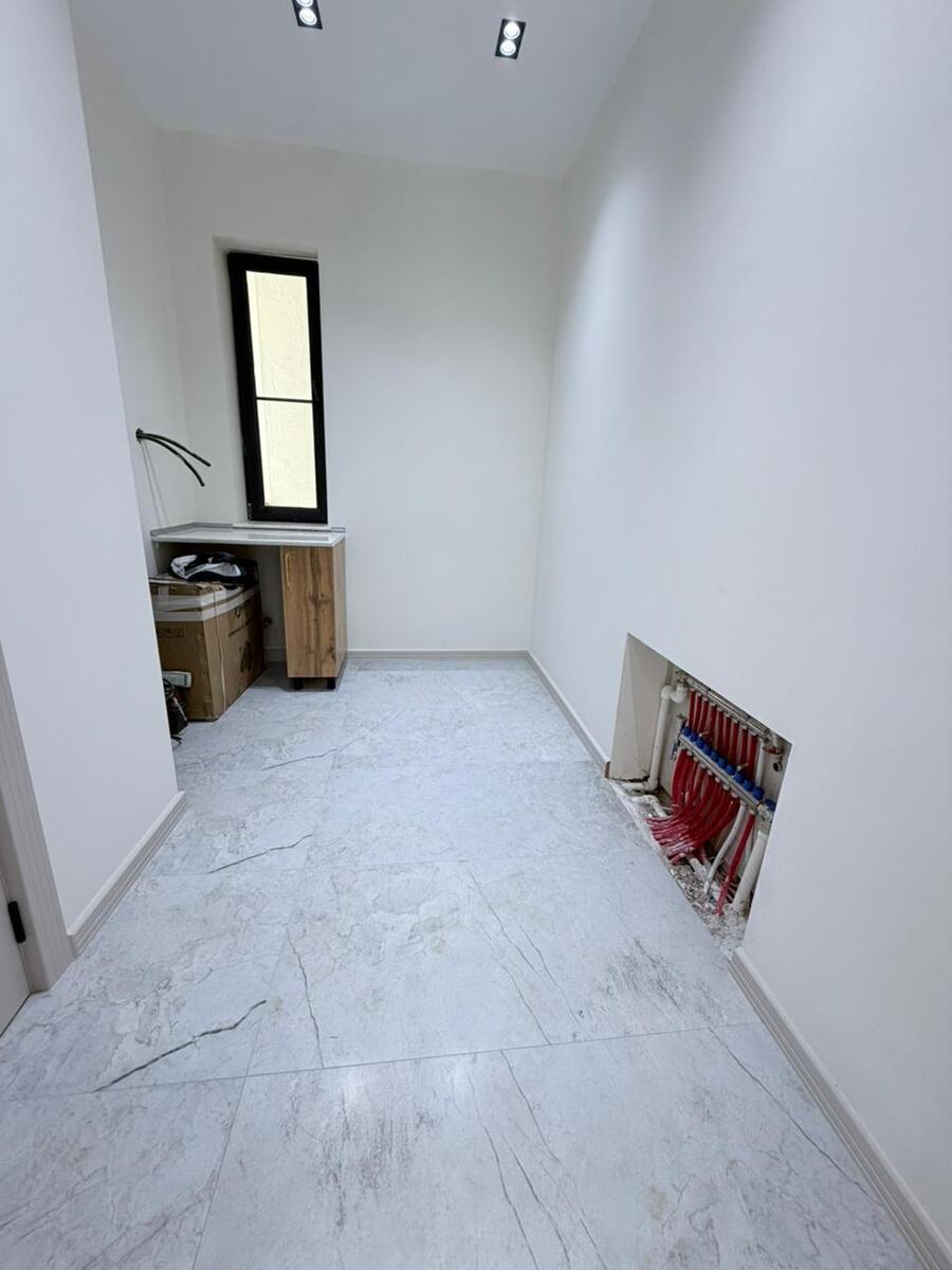 Satılır 5 otaqlı həyət evi/bağ evi 200 m² — Ev, villa, Bakı (8)