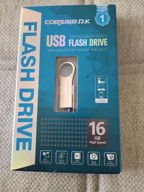Corsair R.D.K USB Flash Drive – 16 GB, USB 3.1 (USB 3.0 ilə uyğun) — Vagif