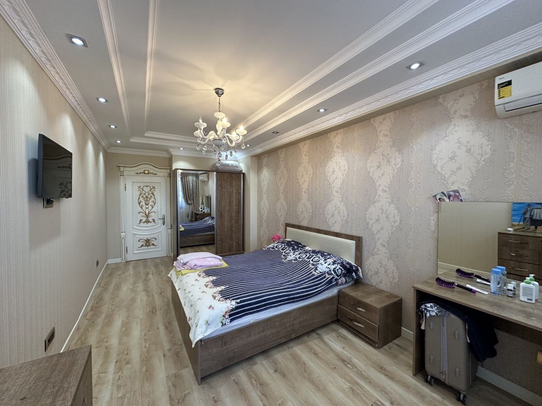 Satılır 4 otaqlı yeni tikili 265 m² — Mənzil, Bakı (11)
