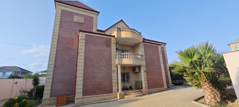 Satılır 8 otaqlı həyət evi/bağ evi 631 m² — Bakı
