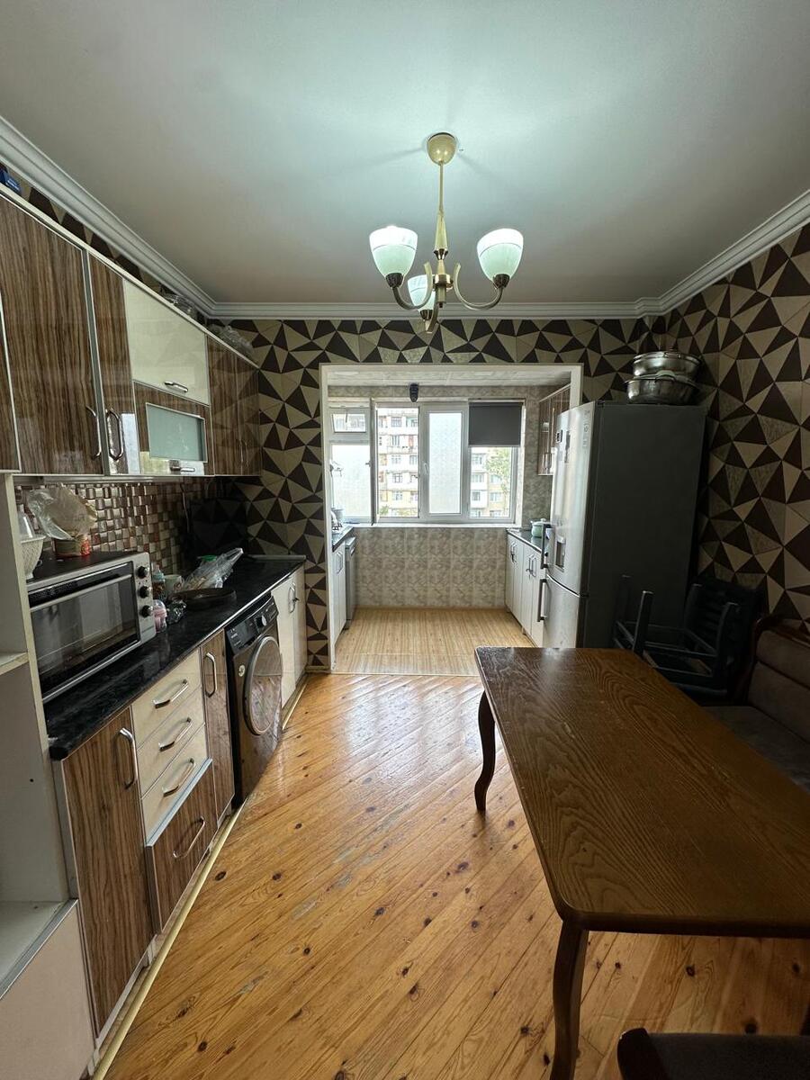 Satılır 4 otaqlı köhnə tikili 100 m² — Mənzil, Bakı (12)