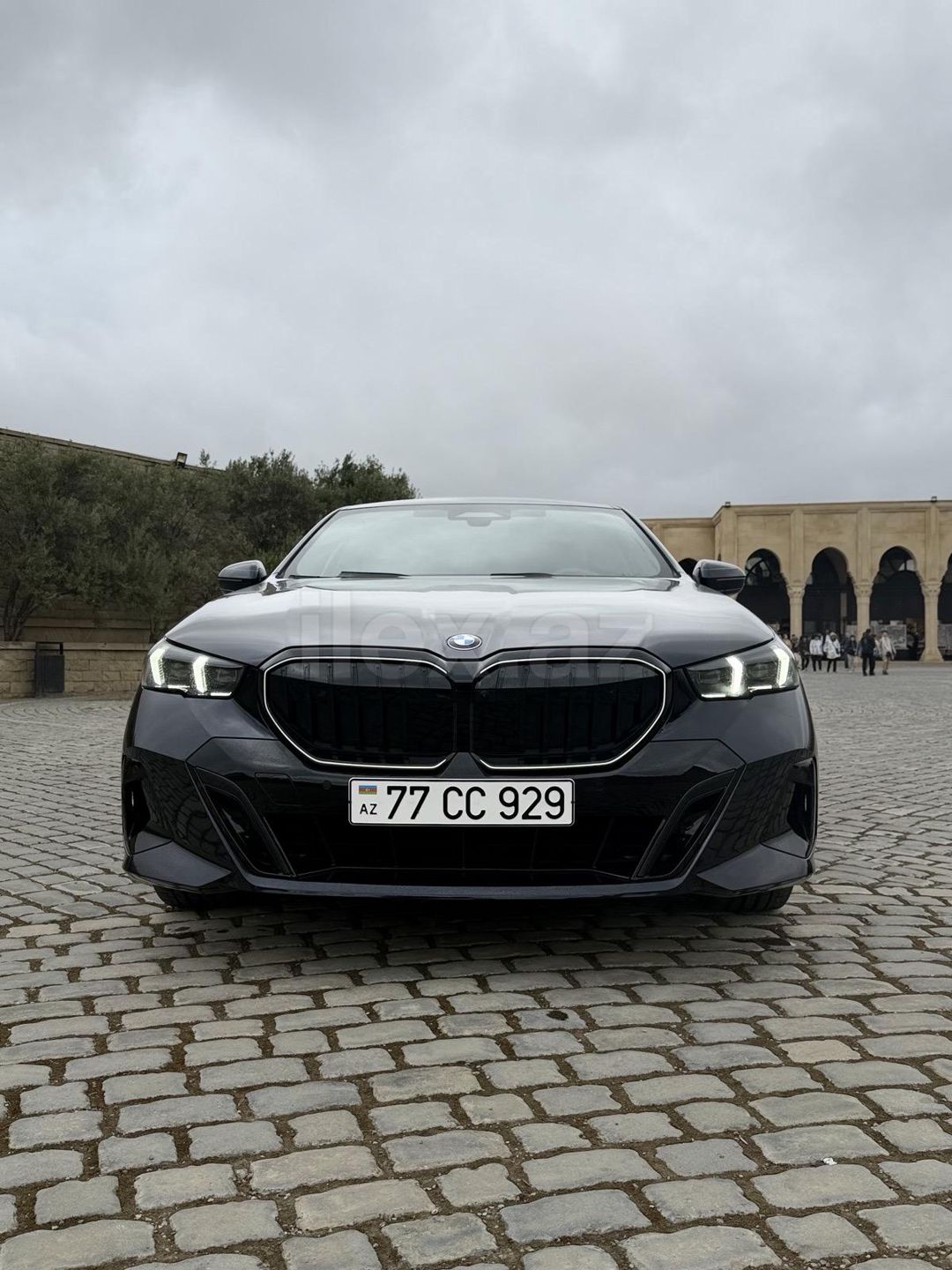 2025 BMW 530, 2.0 L, 2025, 13,000 km 77-CC-929 — Avtomobillər, Bakı