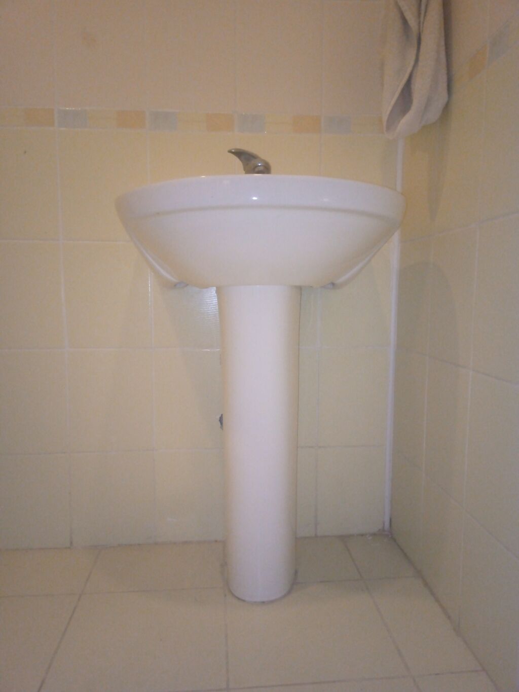 İşlənmiş Çanaq, Keramika, Zəmanətsiz, Ünvandan götürmə — Lavabolar, Bakı (2)