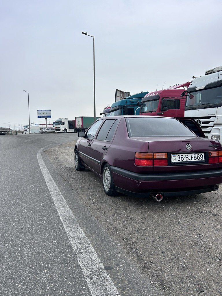 Volkswagen Vento, 1.9 L, 1994 il, 207 586 km 38-BJ-869 — Avtomobillər, Bakı (12)
