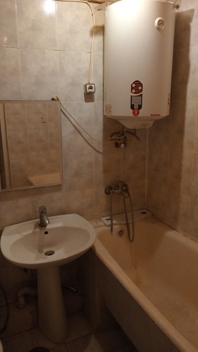 İcarəyə verilir 2 otaqlı köhnə tikili 60 m² — Mənzil, Bakı (3)