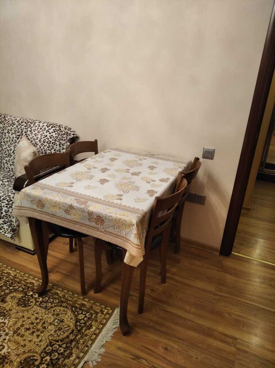 İcarəyə verilir 1 otaqlı köhnə tikili 34 m² — Mənzil, Bakı (7)