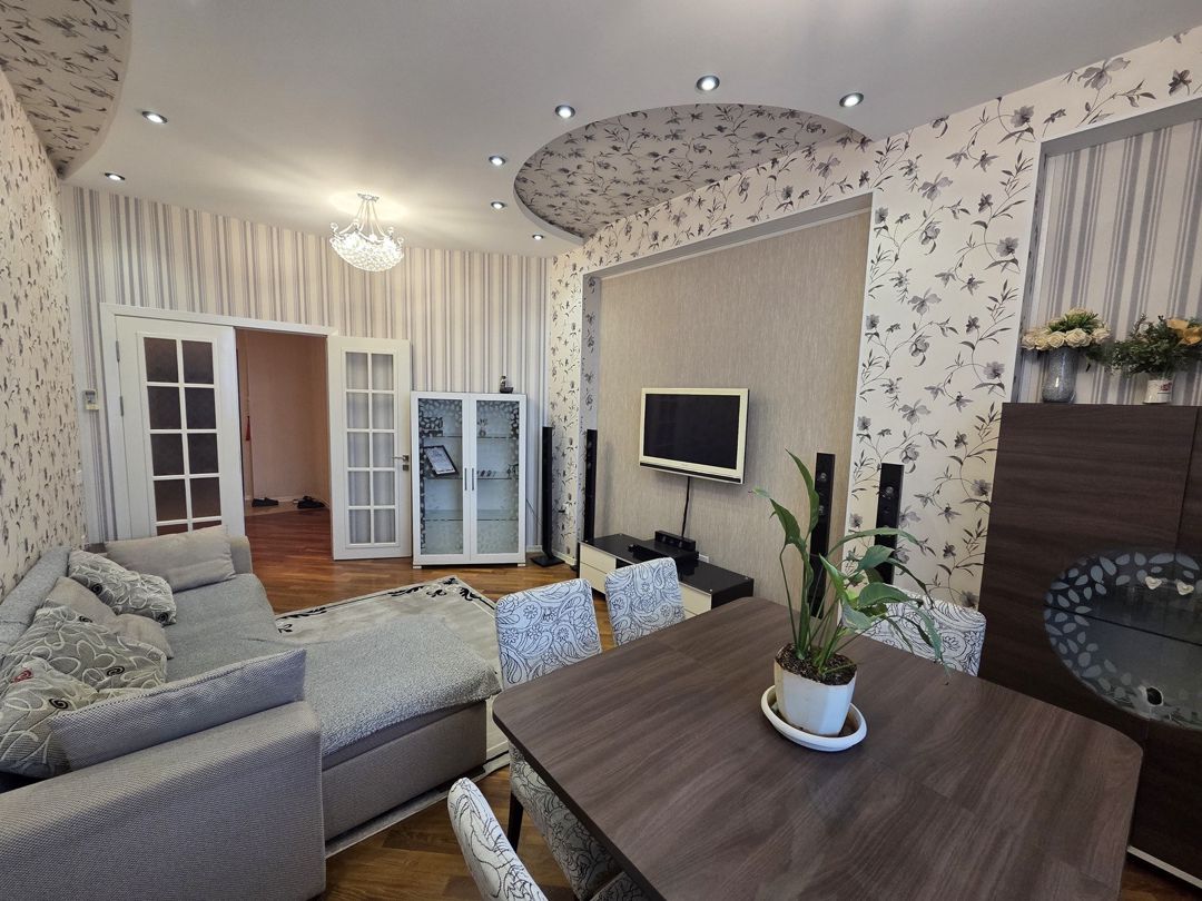 Satılır 3 otaqlı yeni tikili 80 m² — Mənzil, Bakı (2)