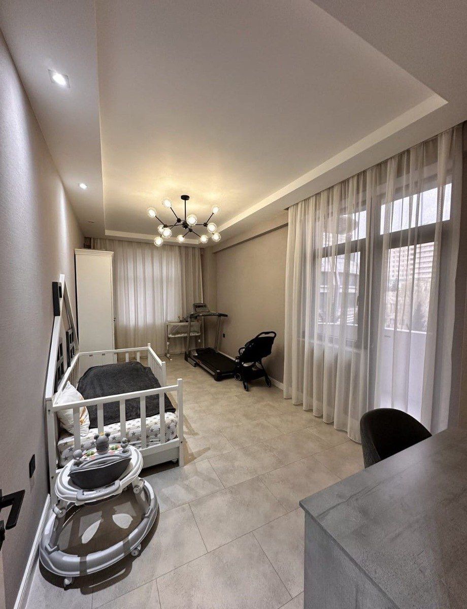 Satılır 4 otaqlı yeni tikili 175 m² — Mənzil, Bakı (10)