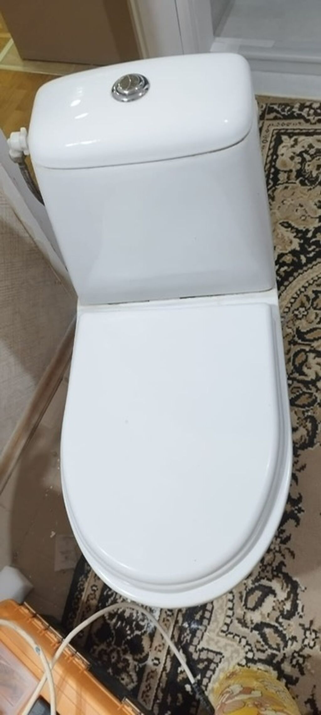 Çexiya istehsalı unitaz satılır. Cəmi 1 il istifadə olunub, əla — Tualetlər, Bakı (3)