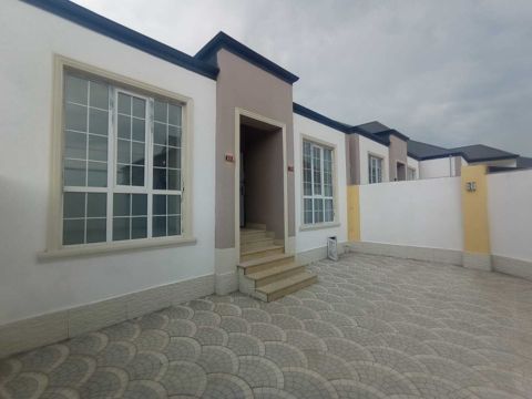 Satılır 4 otaqlı həyət evi/bağ evi 100 m² — Bakı