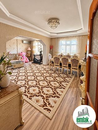 Satılır 5 otaqlı 120 m² köhnə tikili Xalqlar Dostluğu m