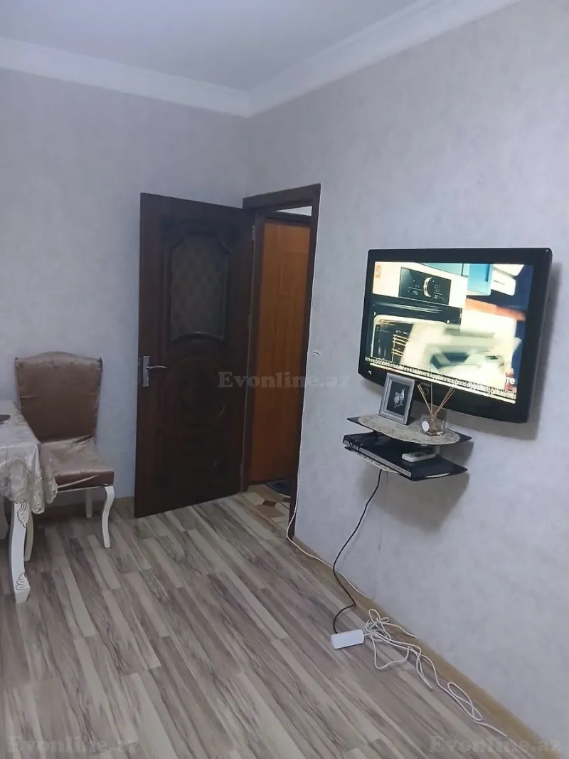 Satılır 2 otaqlı Mənzil Köhnə tikili 50 m² Bakı, Binəqədi r., Nəsimi m., 6-cı mikrorayon — Mənzil, Bakı (3)
