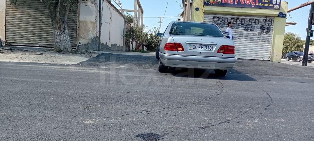 1998 Mercedes-Benz 220 E, 2.2 L, 1998, 749,734 km 50-EB-318 — Avtomobillər, Sumqayıt (5)
