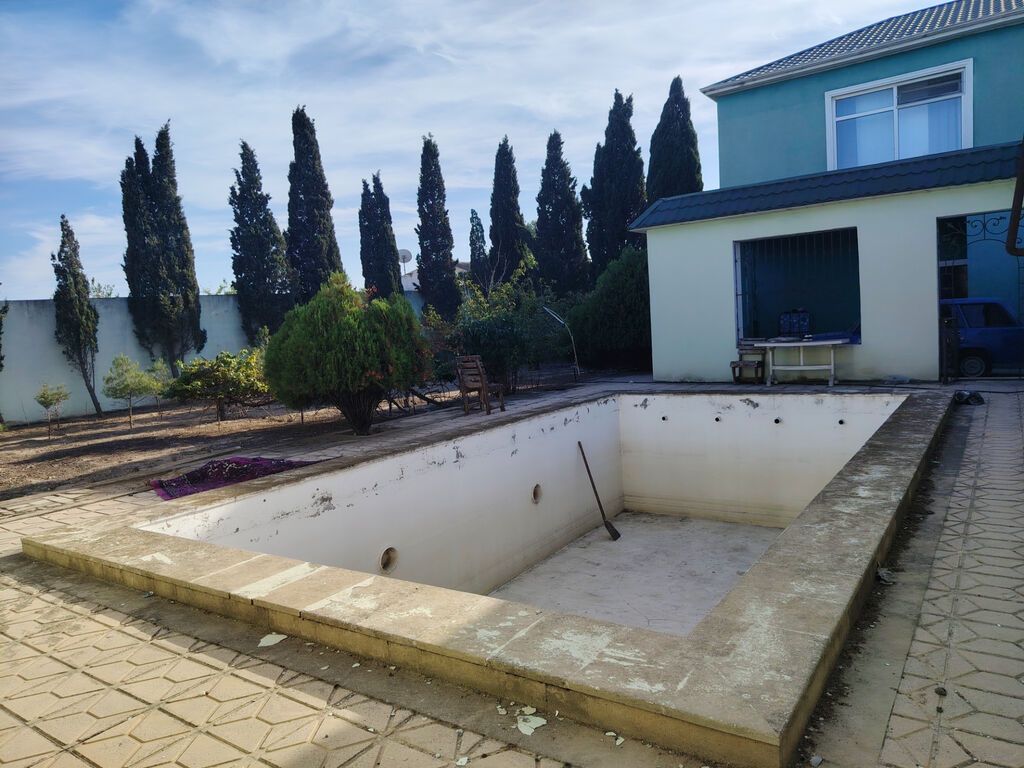Şüvəlan Bravo yolunun üstündə bağ evi satılır. Obyekti var. Yol qırağı — Ev, villa, Bakı (2)