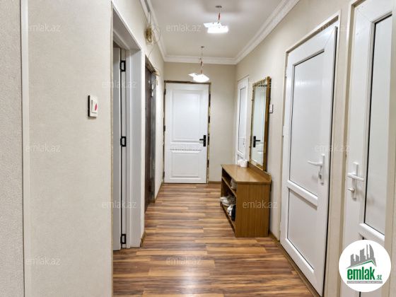 Satılır 2 otaqlı 65 m² köhnə tikili Xalqlar Dostluğu m — Mənzil (3)