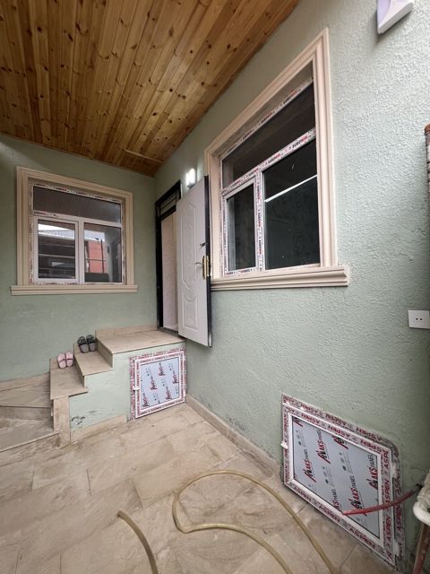 Satılır 2 otaqlı həyət evi/bağ evi 50 m² — Bakı