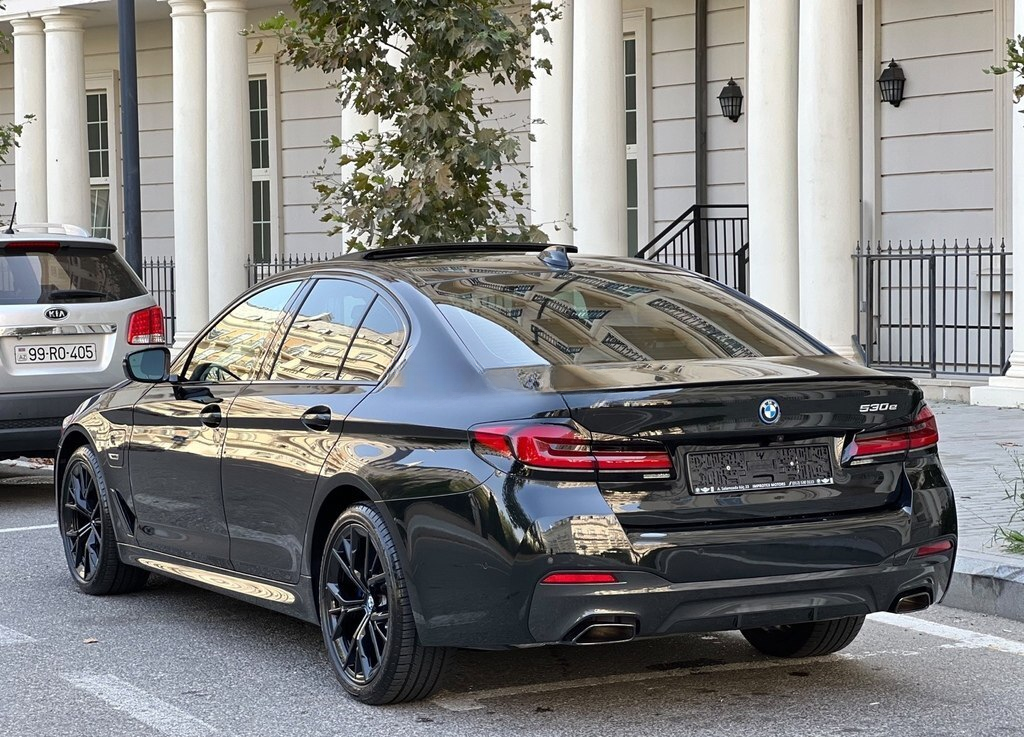 BMW 530e, 2022 il, 47000 km, 2 L 99-RO-405 — Avtomobillər, Bakı (2)