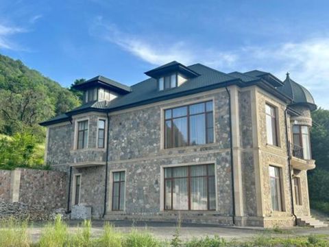 İcarəyə verilir 7 otaqlı həyət evi/bağ evi 300 m² — Quba