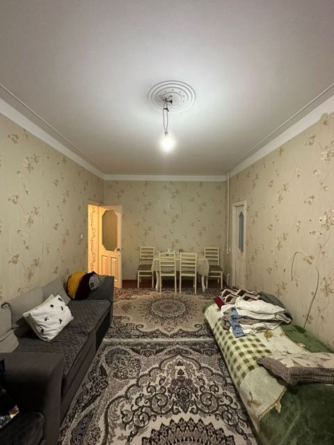 Satılır 2 otaqlı köhnə tikili 80 m² — Bakı