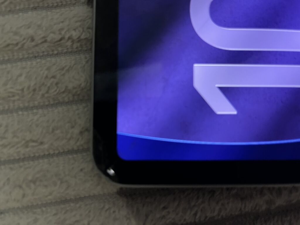 I pad usda əli görmüyüb ekranıda düzəltdirməmişəm bunun üçün — Apple, Şəmkir (3)