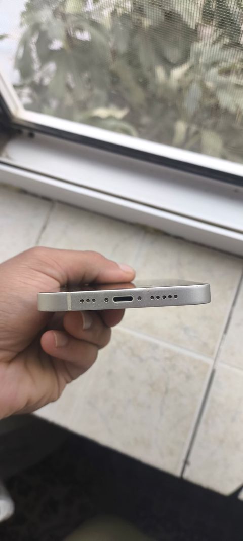 128 GB, Gümüşü — Bakı