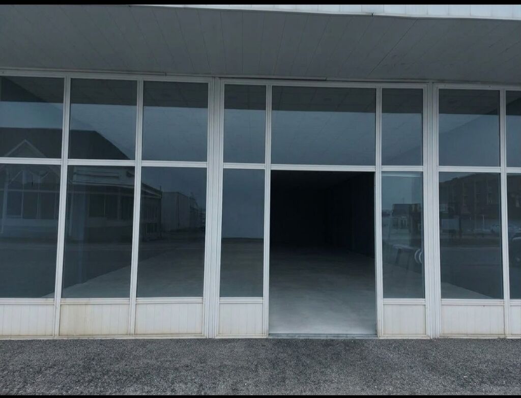 Çölyolda obyekt satilir. 100 kvadrat. Sənədləri qaydasındadır. 3 Faz — Əmlak, Şəki