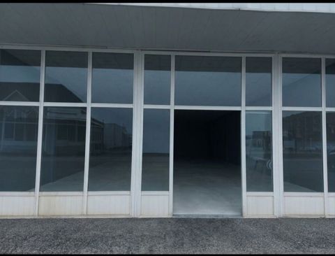 Çölyolda obyekt satilir. 100 kvadrat. Sənədləri qaydasındadır. 3 Faz — Şəki