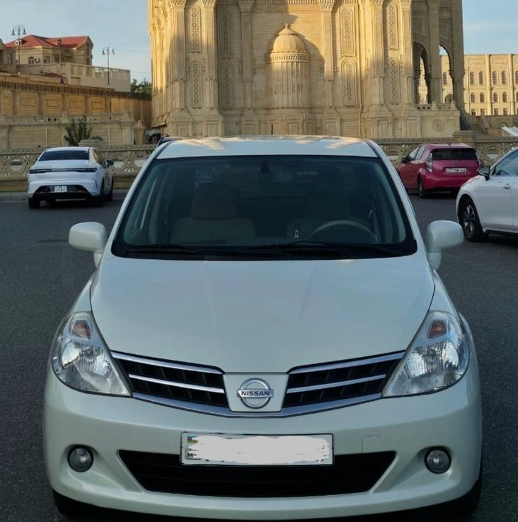 Nissan Tiida, 2011 il, 177000 km, 1.5 L