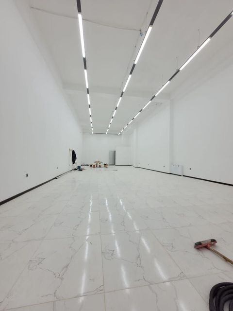Satılır obyekt 140 m² — Bakı