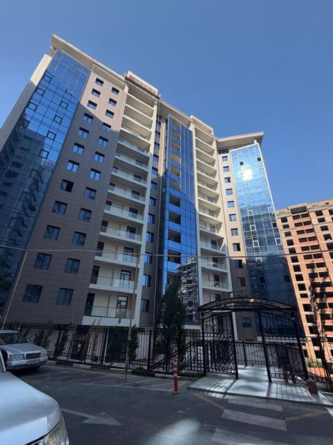 Satılır 3 otaqlı yeni tikili 133 m² — Bakı