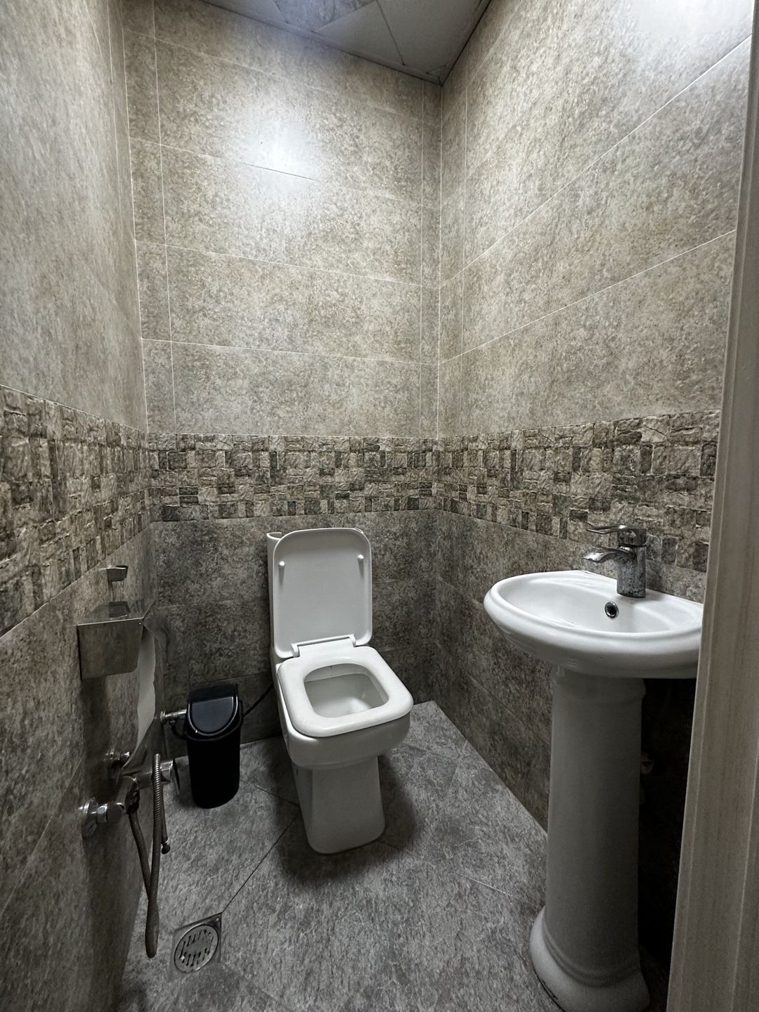 İcarəyə verilir 3 otaqlı yeni tikili 150 m² — Mənzil, Bakı (11)
