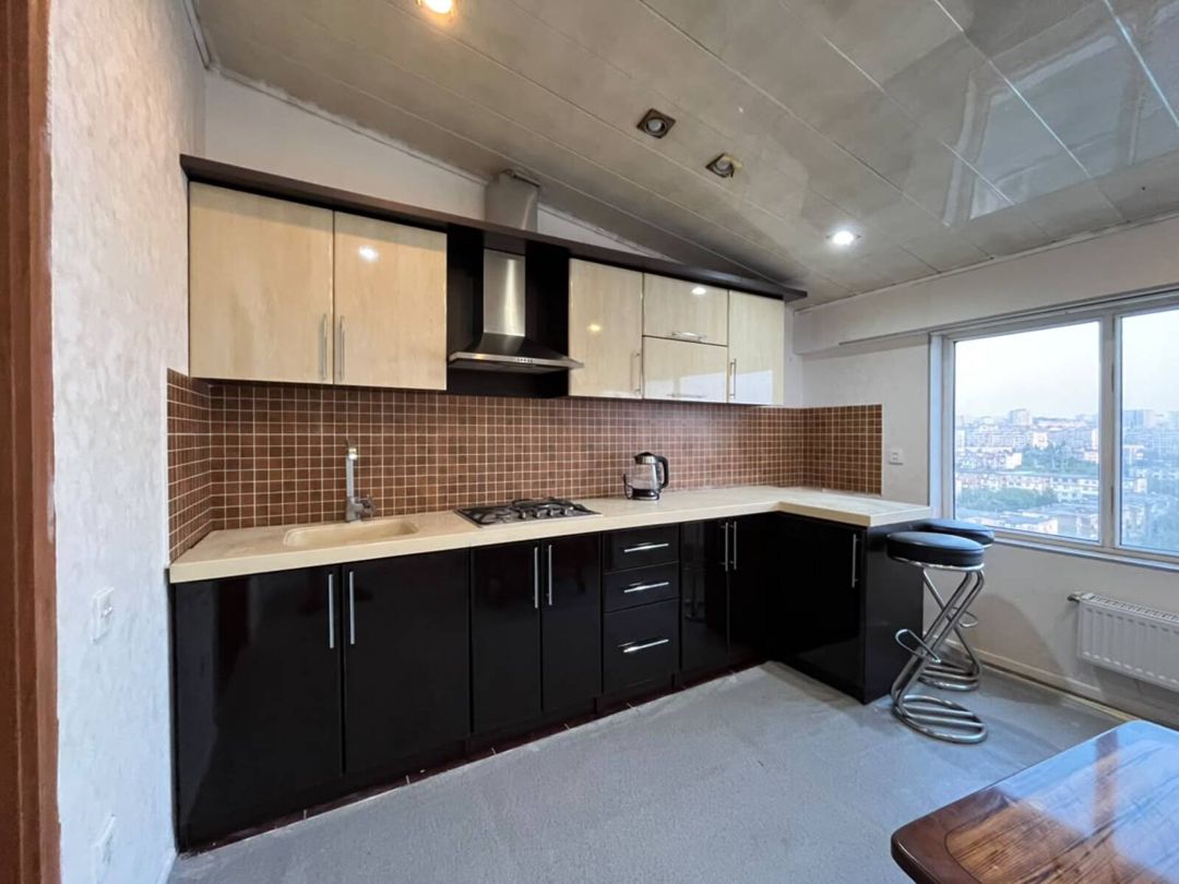 Satılır 4 otaqlı yeni tikili 140 m² — Mənzil, Bakı