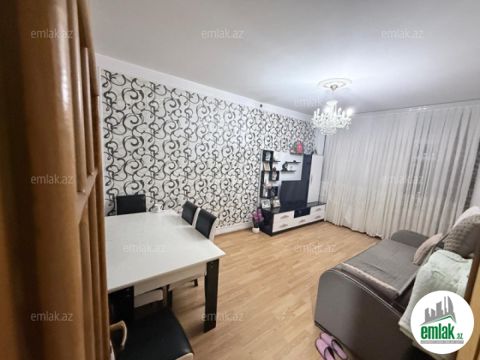 Satılır 2 otaqlı 70 m² köhnə tikili Xalqlar Dostluğu m