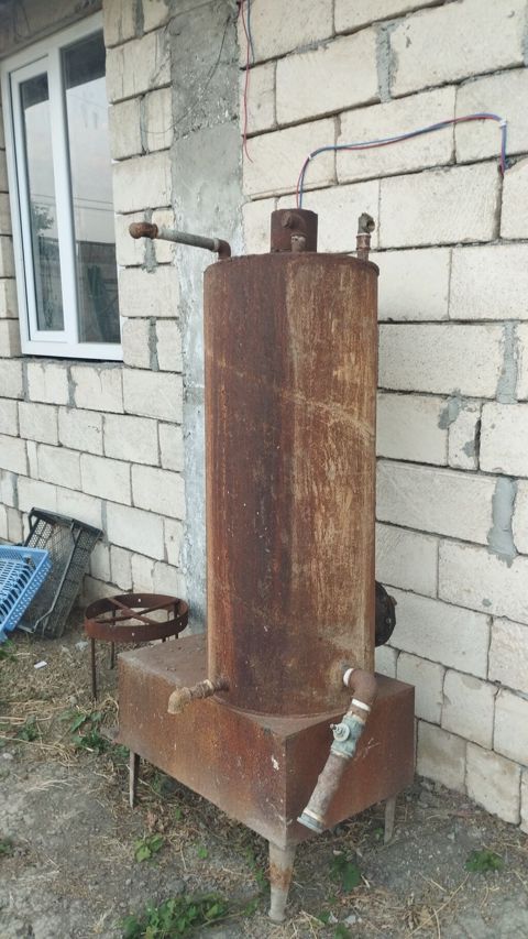 Məhsul: Metaldan hazırlanmış odun/kömürlə işləyən su qızdırıcısı — Masallı