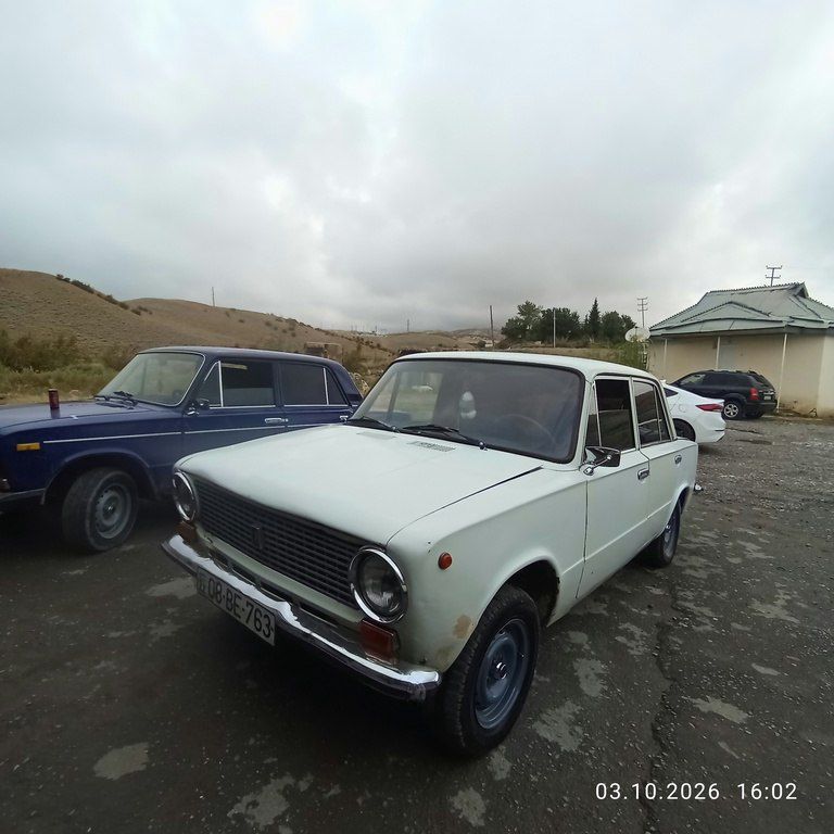 Lada (VAZ) 21011, 1.3 L, 1976 il, 600 000 km 08-BE-763 — Avtomobillər, Şəki (5)