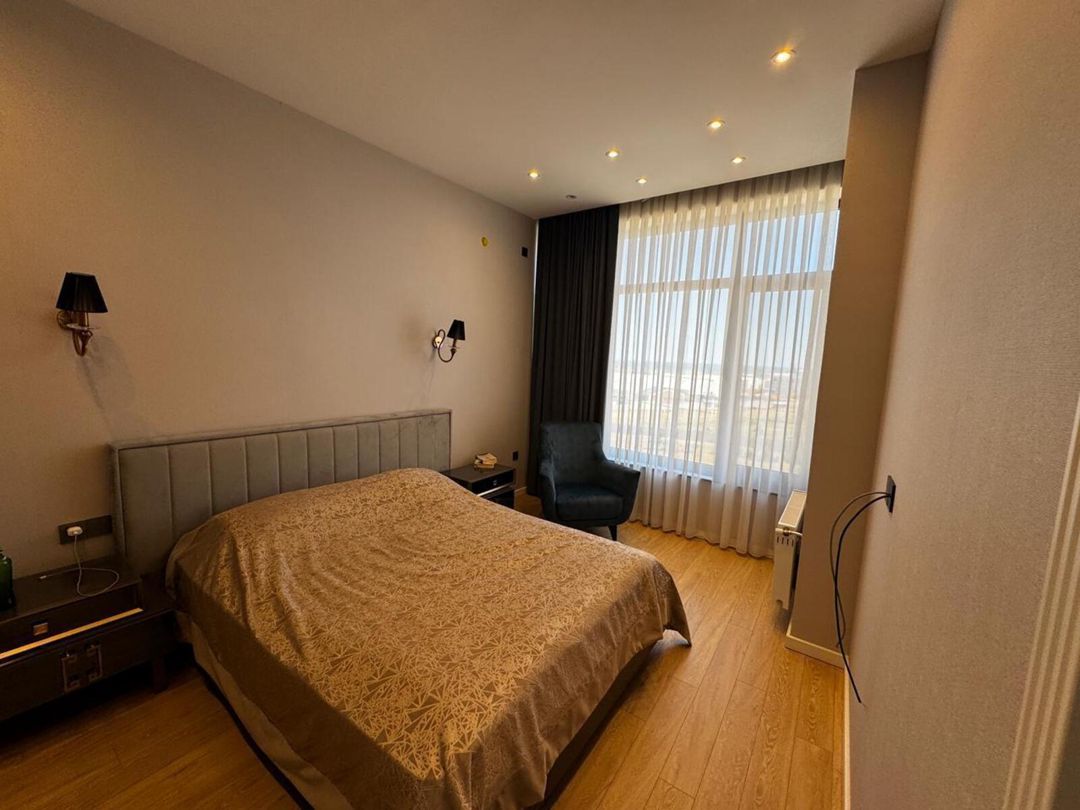 Satılır 5 otaqlı həyət evi/bağ evi 250 m² — Ev, villa, Bakı (9)