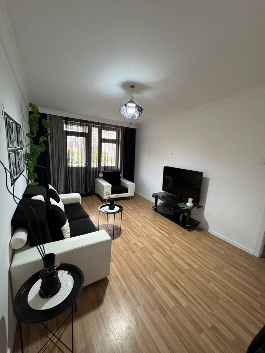 Satılır 2 otaqlı köhnə tikili 43 m² — Mənzil, Bakı