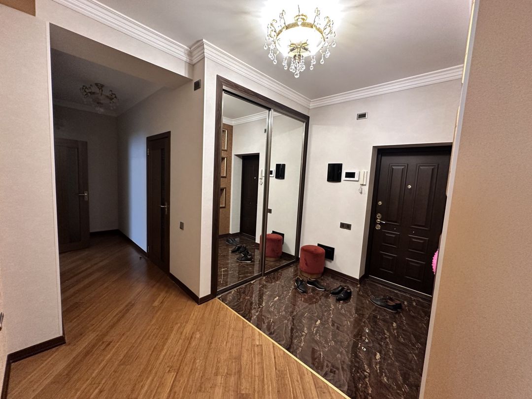 İcarəyə verilir 4 otaqlı yeni tikili 160 m² — Mənzil, Bakı (6)