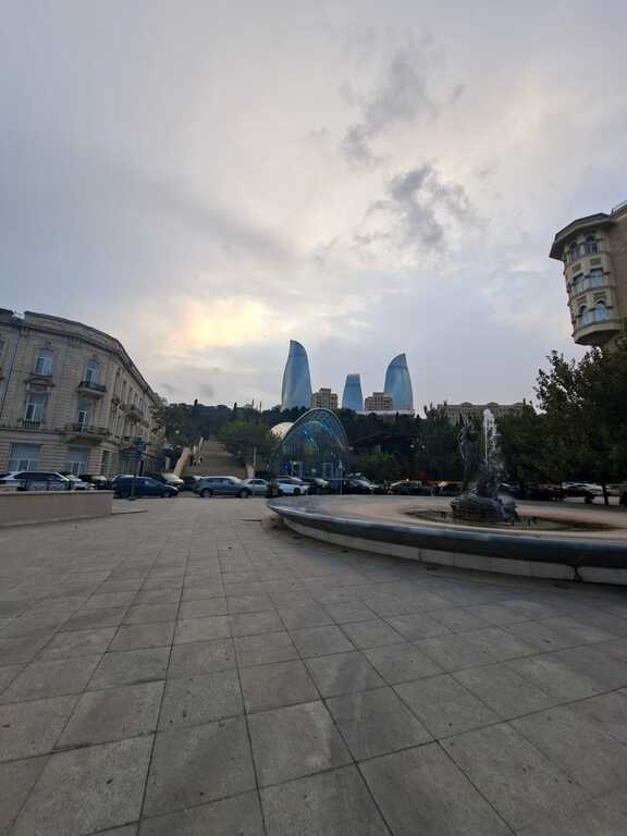 Satılır 3 otaqlı köhnə tikili 90 m² — Mənzil, Bakı (2)
