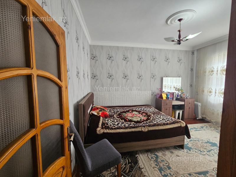 Satılır 2 otaqlı Bina evi menzil (Köhnə tikili), 60 m², 10-cu mikrorayon — Mənzil, Sumqayıt (6)