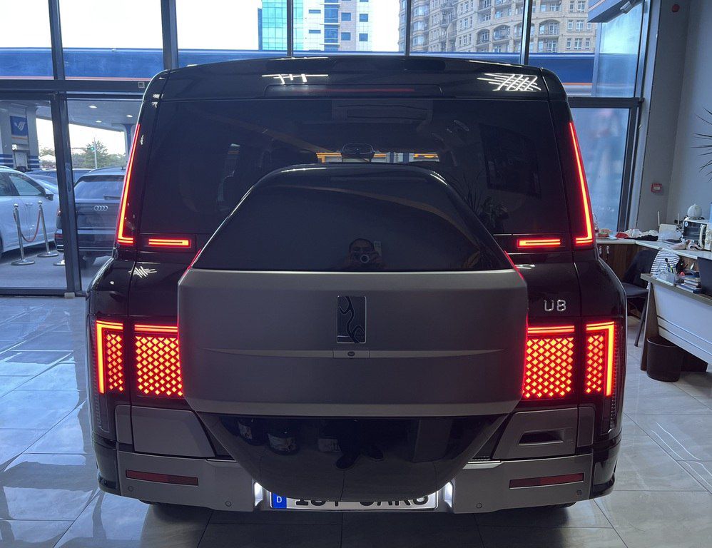 BYD Yangwang U8, 2.0 L, 49.05 kWh, 2024 il, 33 000 km — Avtomobillər, Bakı (8)