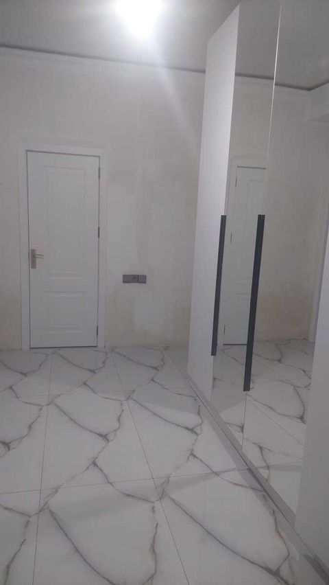 İcarəyə verilir 4 otaqlı köhnə tikili 120 m² — Bakı