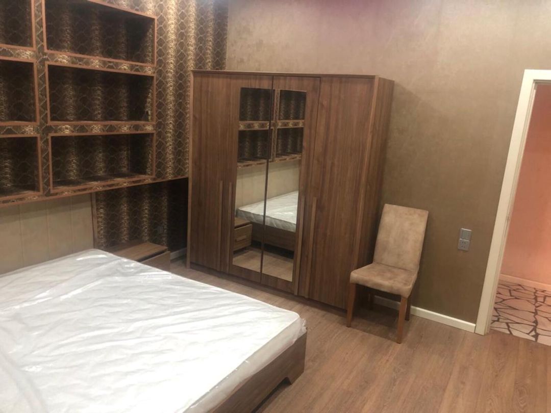 İcarəyə verilir 3 otaqlı yeni tikili 110 m² — Mənzil, Bakı (11)